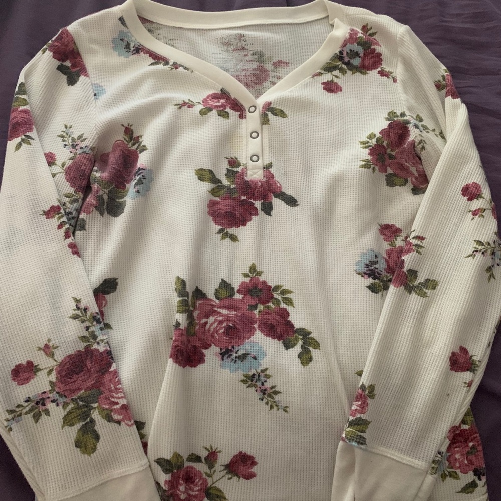 Rose long sleeve shirt